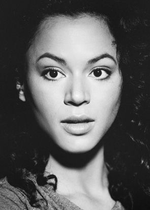 Aldís Amah Hamilton